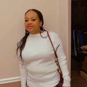 Meet your Posher, Zaneta